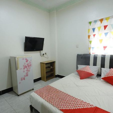 Oyo 92702 Minang Jaya Hotel Nagoya Eksteriør billede