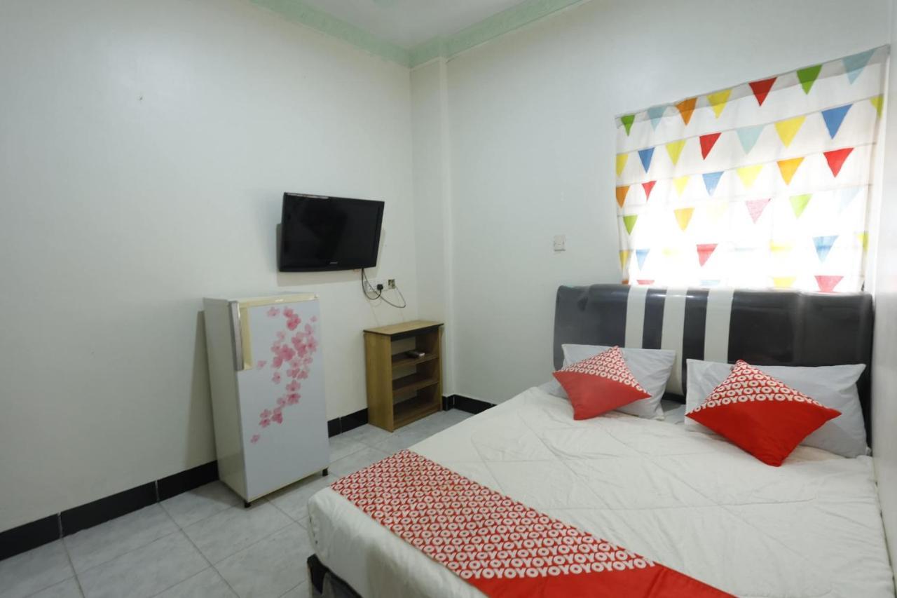 Oyo 92702 Minang Jaya Hotel Nagoya Eksteriør billede